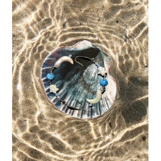 𝑨𝒑𝒂𝒕𝒊𝒕𝒆 𝑺𝒕𝒂𝒓𝒍𝒊𝒈𝒉𝒕 - Crystal and Pearl Earrings